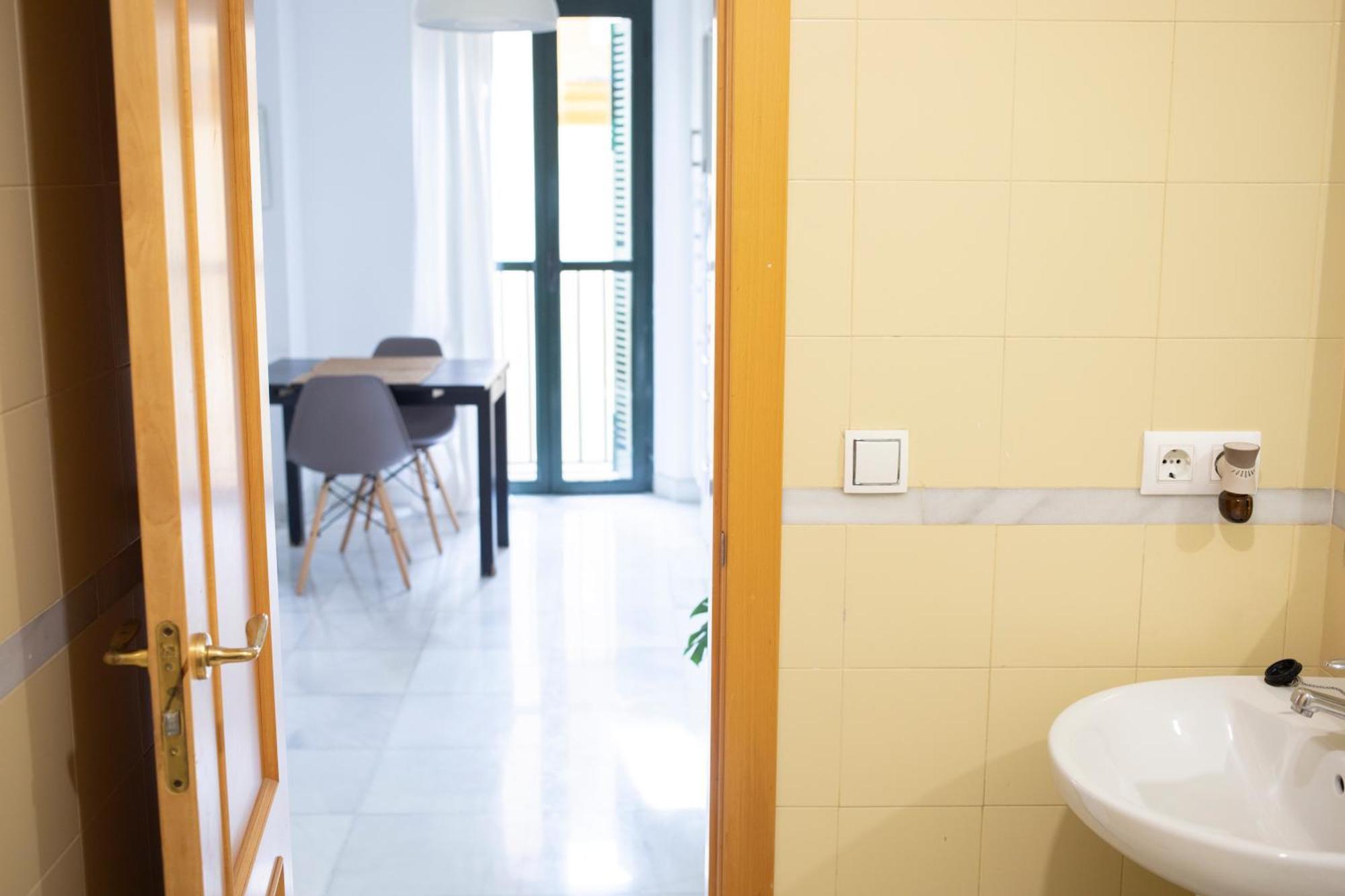 Atico Con Balcon En Pleno Centro Apartment Севиля Екстериор снимка